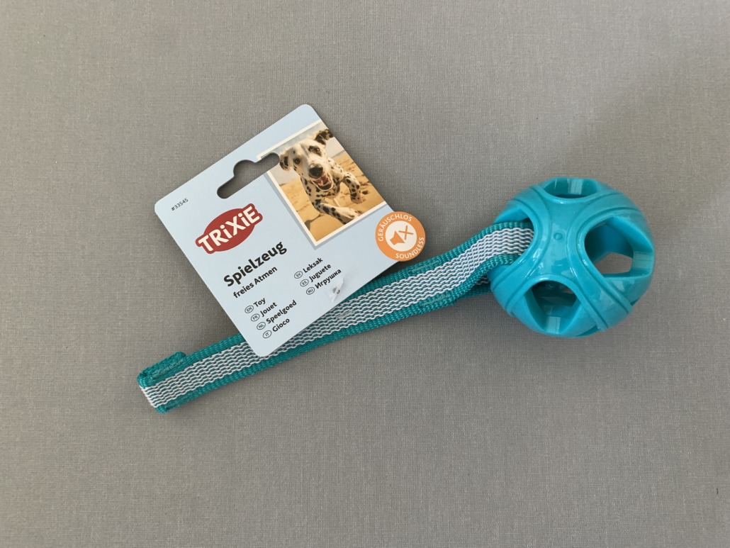 Wabenball am Seil, TPE (Artikelnummer 33545)