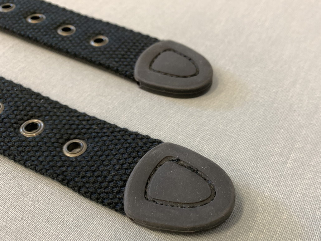 Trixie Halsband CityStyle, extra breit (Artikelnummer 1970401–1970916), Detailansicht Gummienden