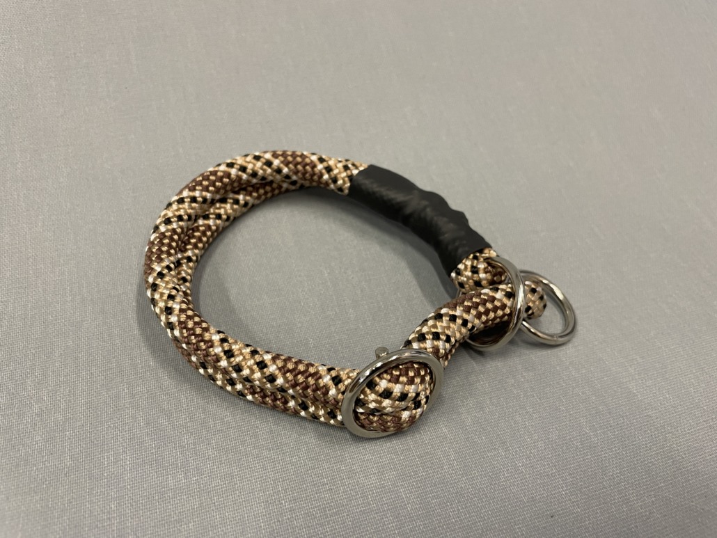 Maßgefertigte Zugstopp-Halsbänder aus Seilen