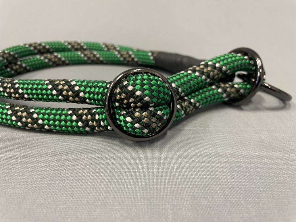 Maßgefertigte Zugstopp-Halsbänder aus Seilen